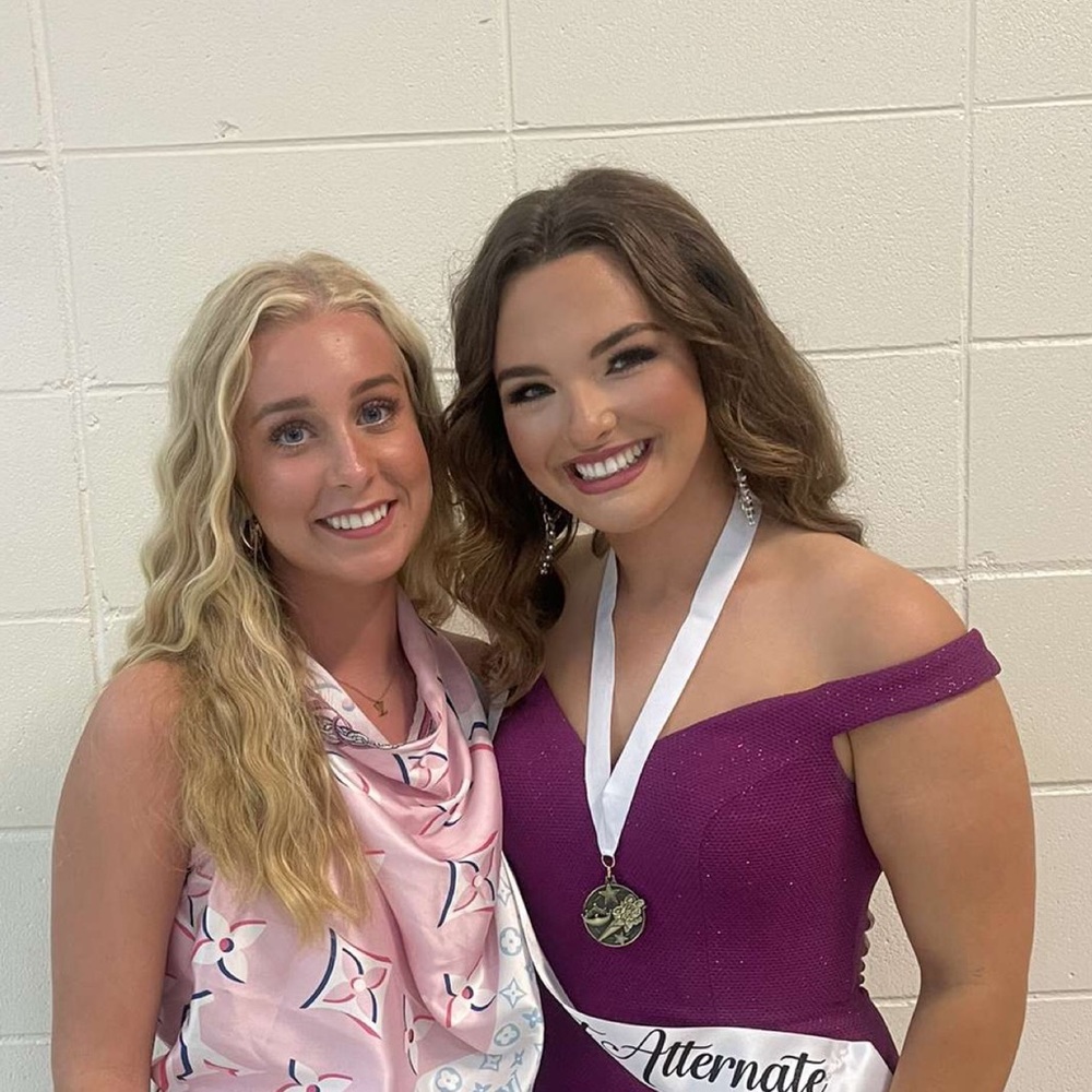 Meet your Posher, Lily